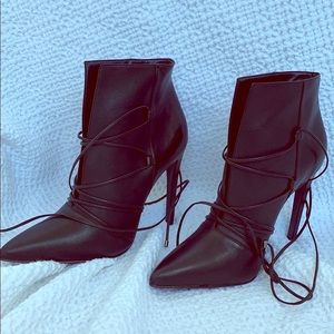 Brand new Steve Madden size 9 heel ankle boot